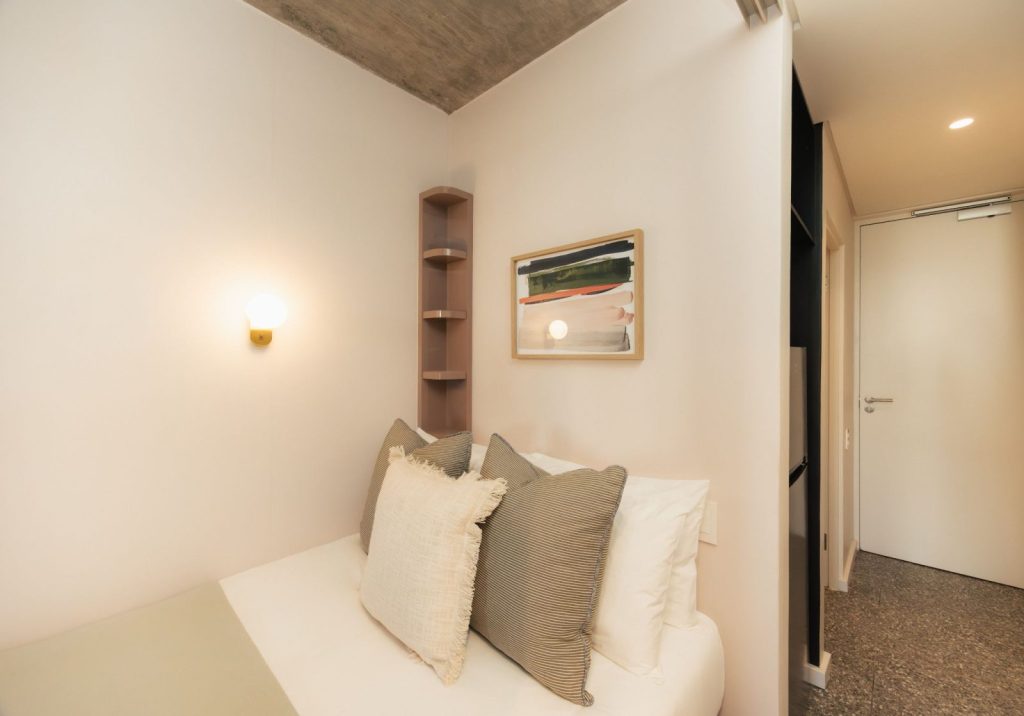 59a23d82-22cf-40de-b323-9e7de9f5b7bb