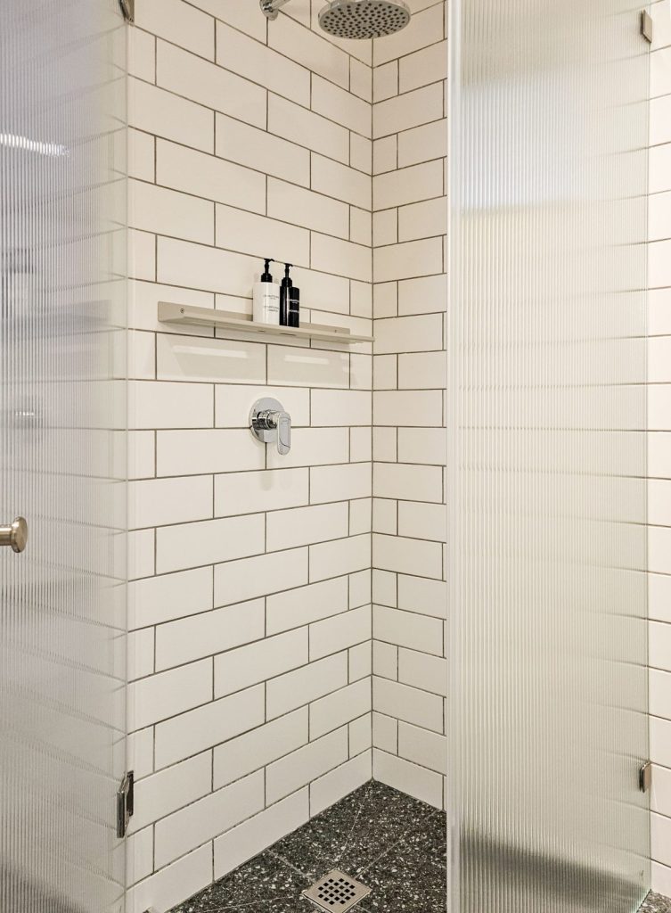 8bee113f-a759-46aa-baac-14c23c37633d