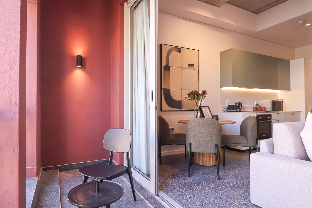 d4f0c14b-97ca-48b5-8f72-b93642ec936f