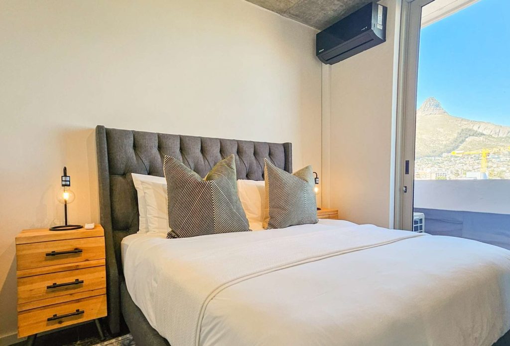 dabf13dc-908b-4e44-8d9a-e6f3c6749e47