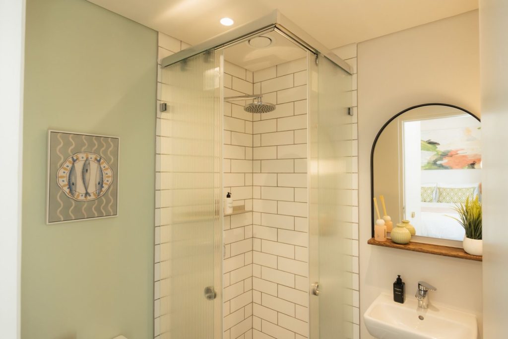 eb7cb200-1e66-4e9a-9674-c83e5b0eb9af-1