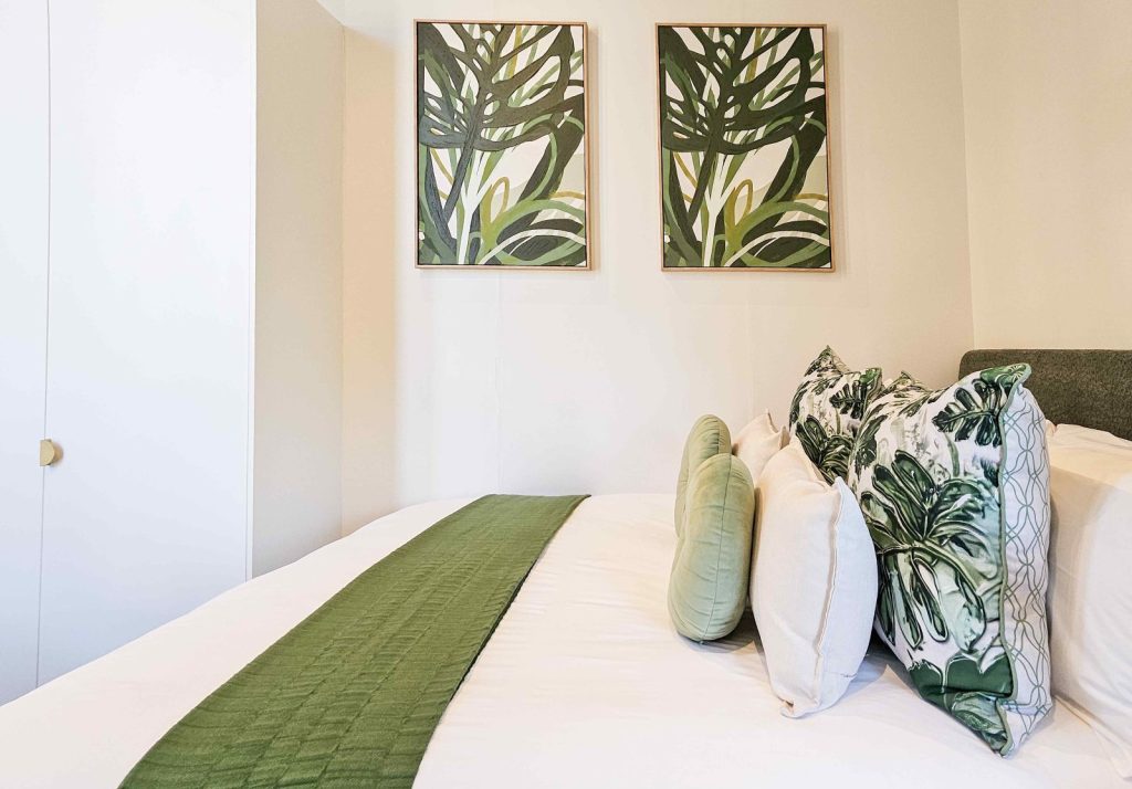 14ae521c-4f31-4ad6-90fa-ec6eaa6f3807-1