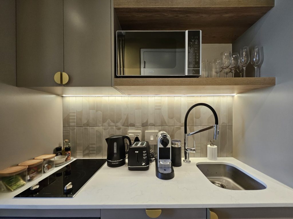 1ad4022e-eb51-401b-91c2-8b080e6451de