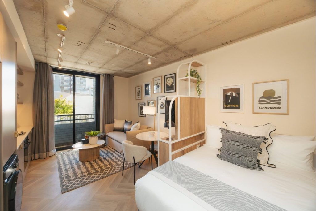 235460e5-af9d-4a47-8c0b-26de1005e6c7