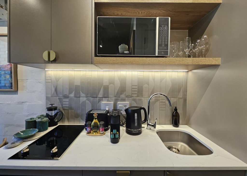 2e86ce1b-0f56-43c4-989e-50f543c809e9-1