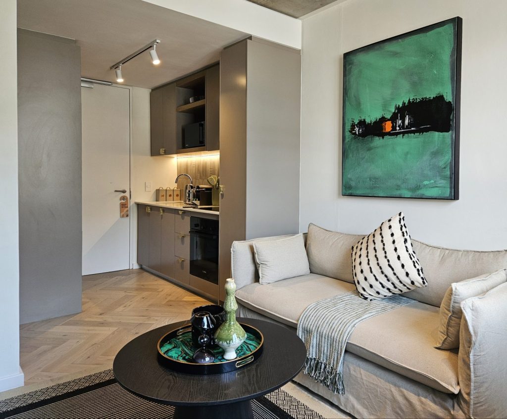 525a91c5-9de4-429b-bf06-0f0c791f5322