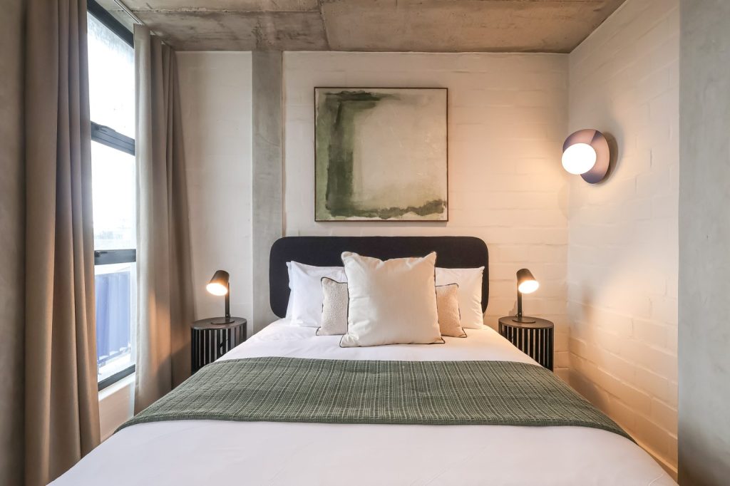 5663d58e-6856-44a3-b569-d77084cd8654-1