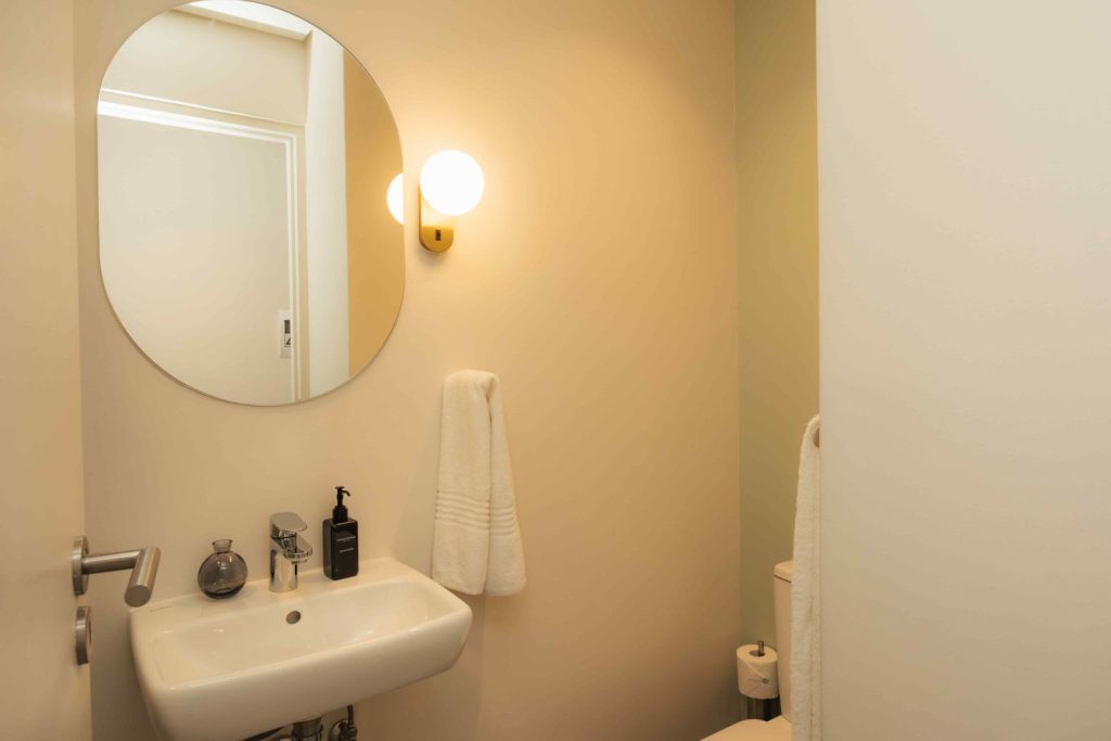 5ca705de-b623-4f95-9b45-4fe726a96d97-1