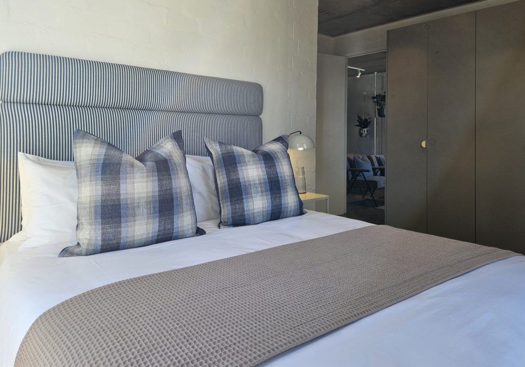 70336ad2-2c22-4546-b5b6-6247027526a8