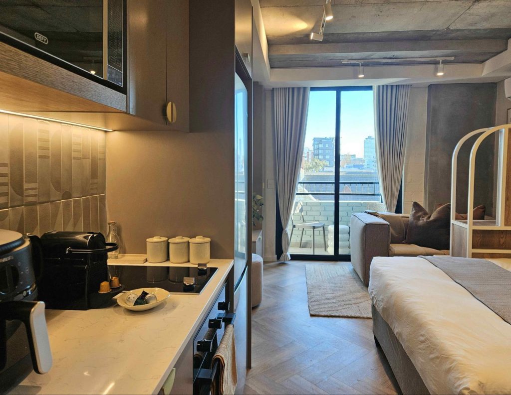 78ecd6d5-fc6d-40bb-a28a-0e757a774392