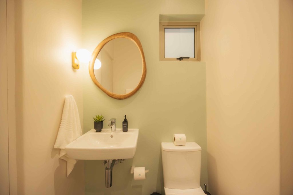 8e933b07-fce0-411f-9c4b-8f921dabfe68