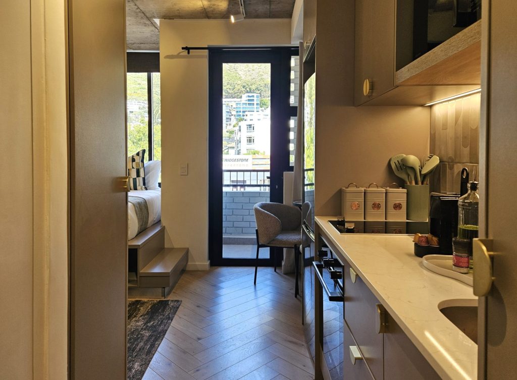 95084913-9d6f-431b-b300-15f8b2001eff