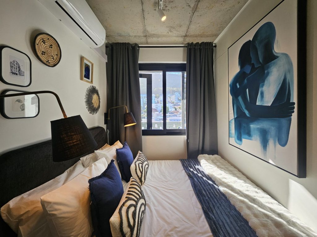 a5fb0dda-2e99-4dbf-b983-6cf107cf834a