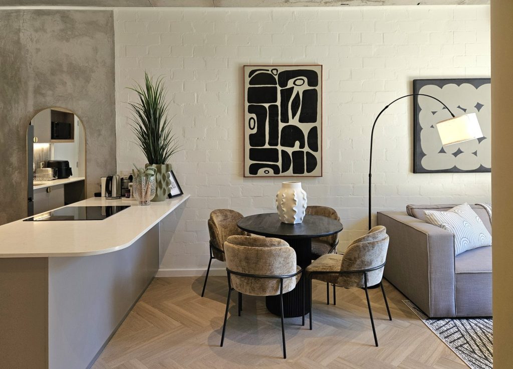 aba483e0-70a3-4a64-945d-6a9b79e86d7b