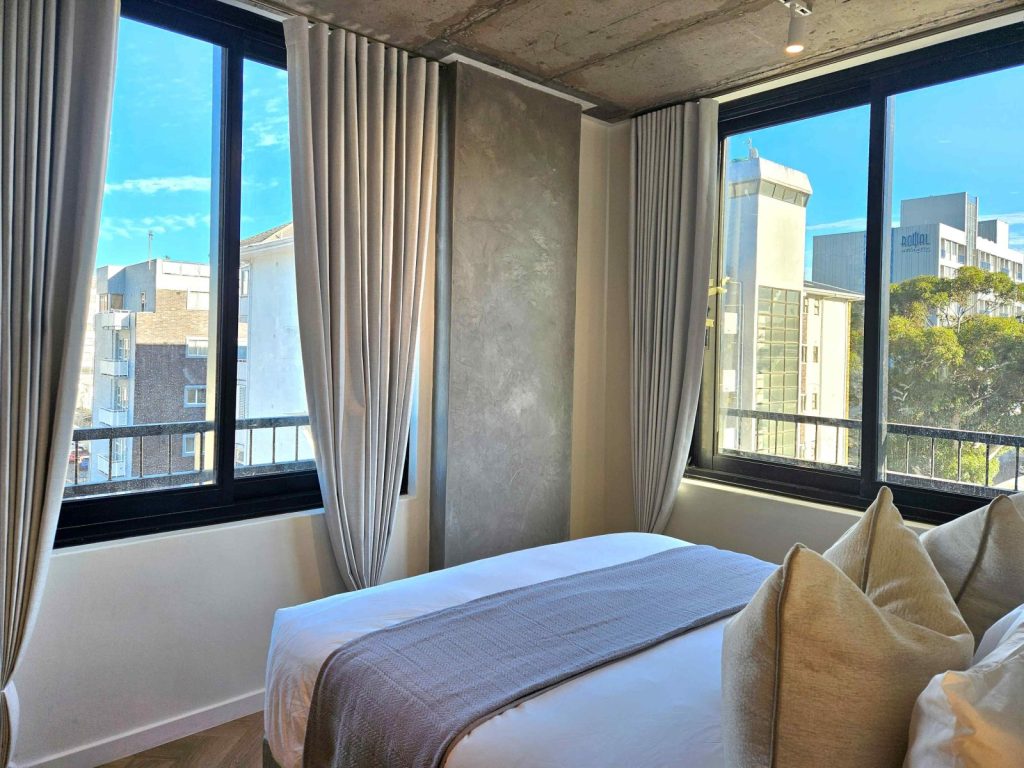 b355ae63-3df4-4f73-989c-0091a3ee5d94