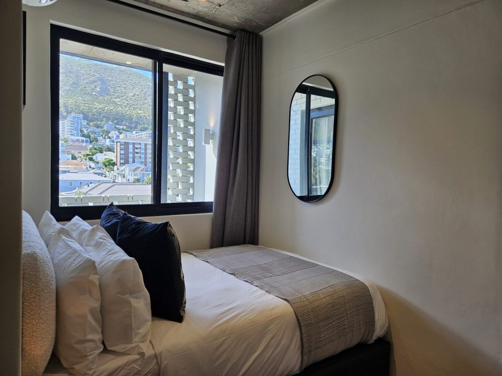 bdc33974-5678-4bfc-b8d8-f21be3516edd