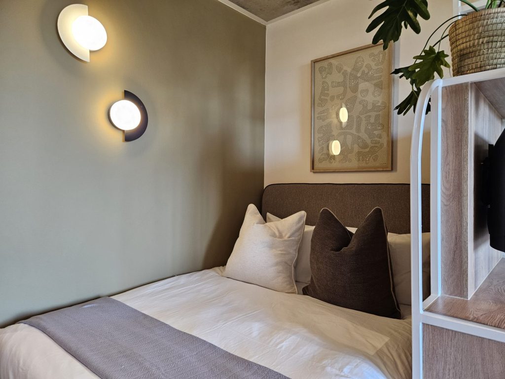 d2226e99-8bc5-4054-9bfb-5e384b7fdf2f