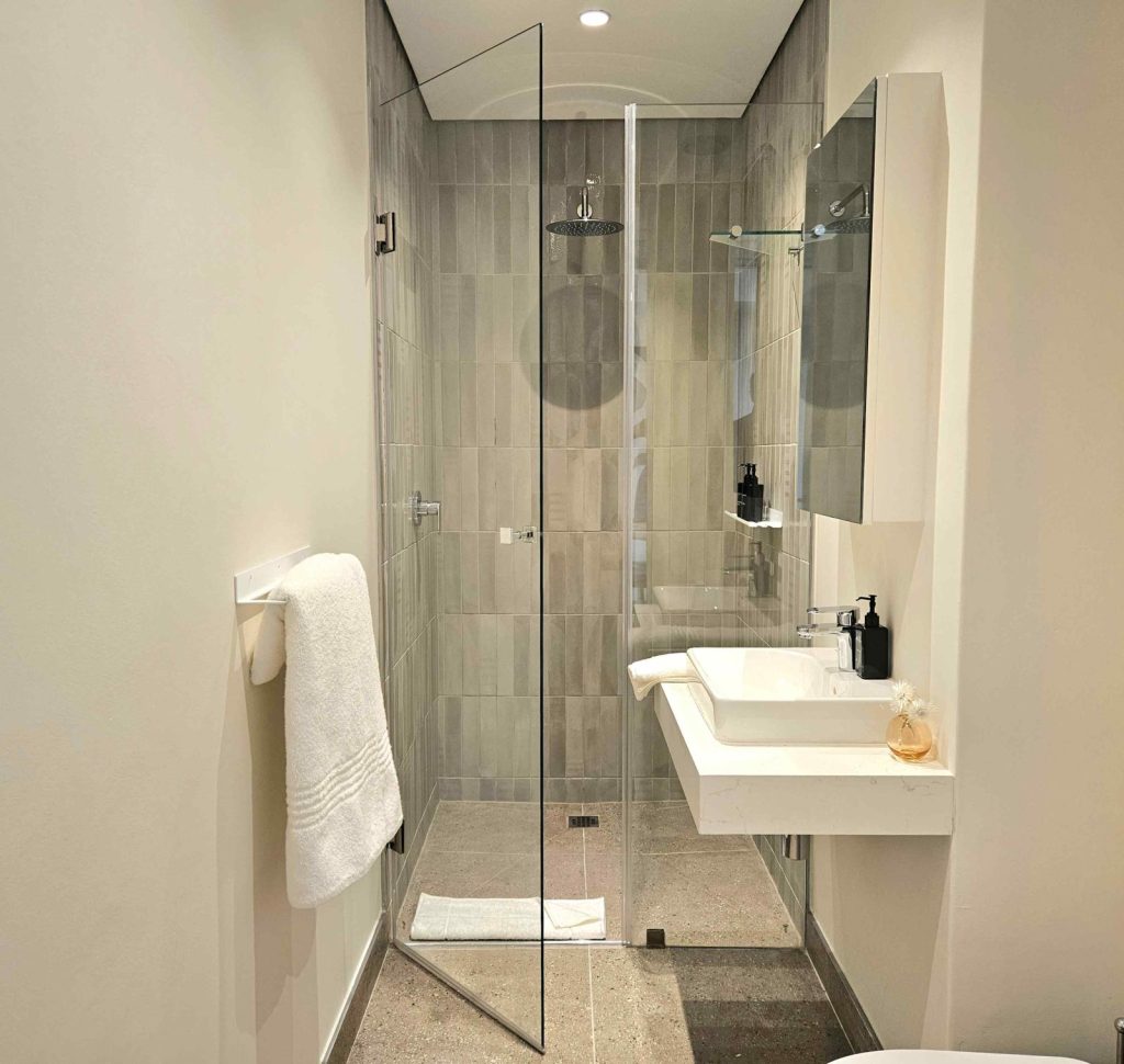 dbe195e6-ba72-43c2-93e7-af10c3d3f09a