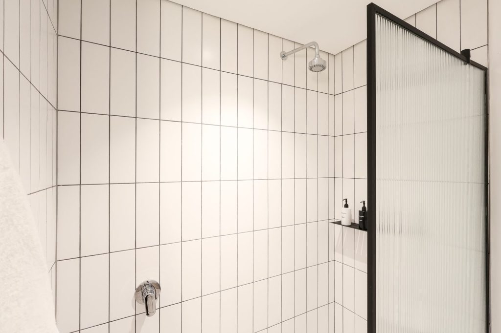 e7ba6b08-0678-459e-a33f-ba23704e10f4