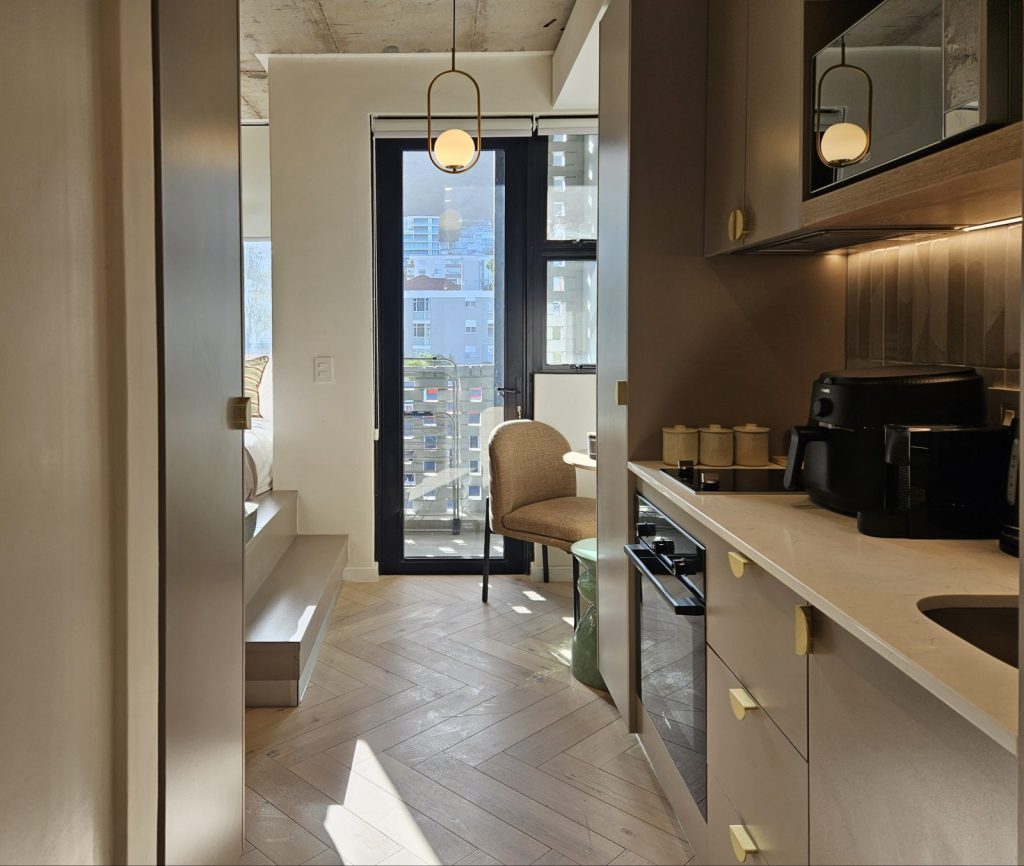 f02201e3-bef1-4d37-8a97-6fc51c1702c8