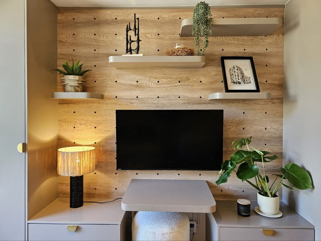 f6535288-d5f6-4dc8-b916-5c03493d9457