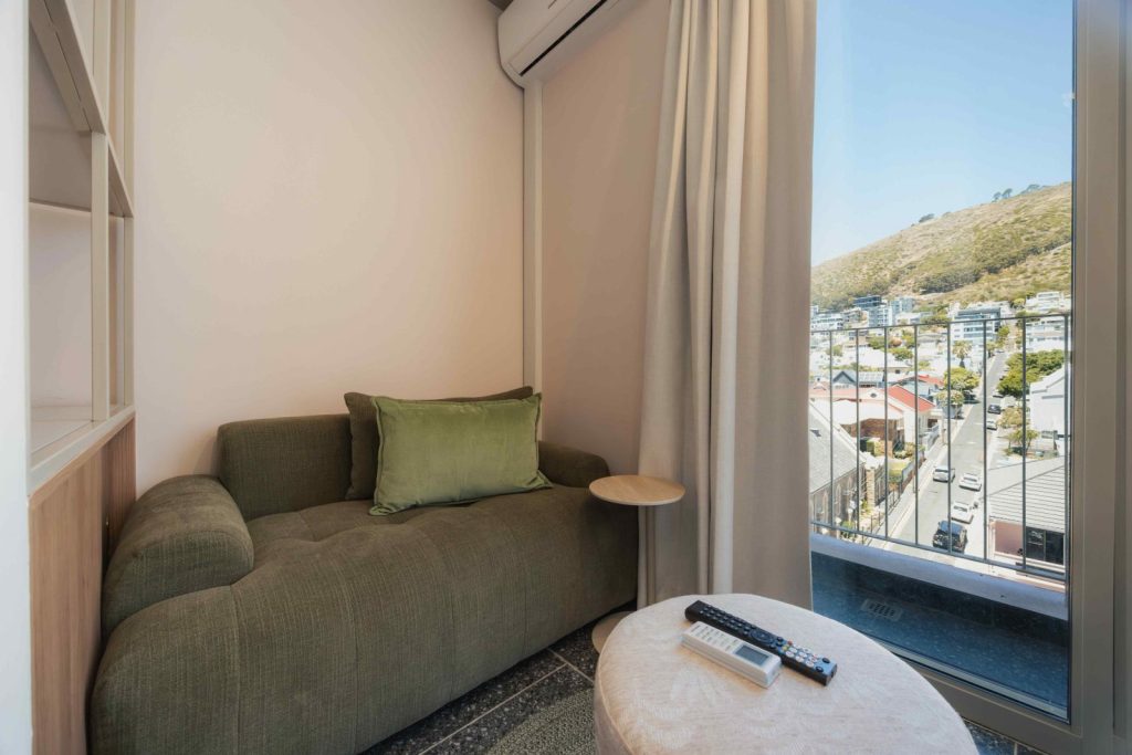 f9d96d96-9e0a-48de-8f61-37088e2452ce