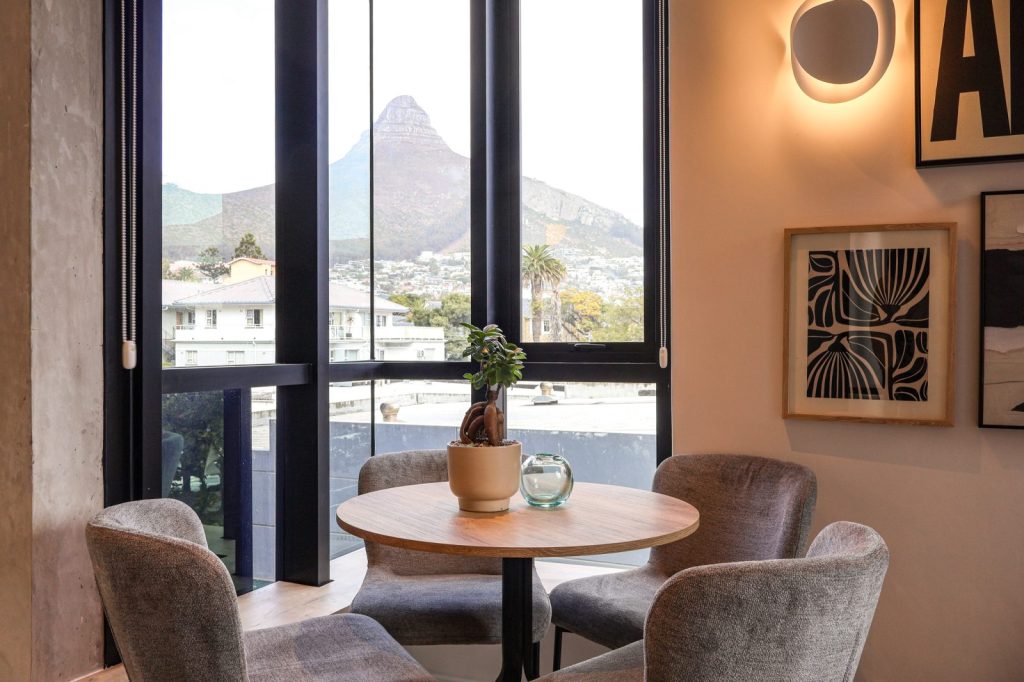 1f5c826a-fcae-4694-97ac-afee30d5ae82