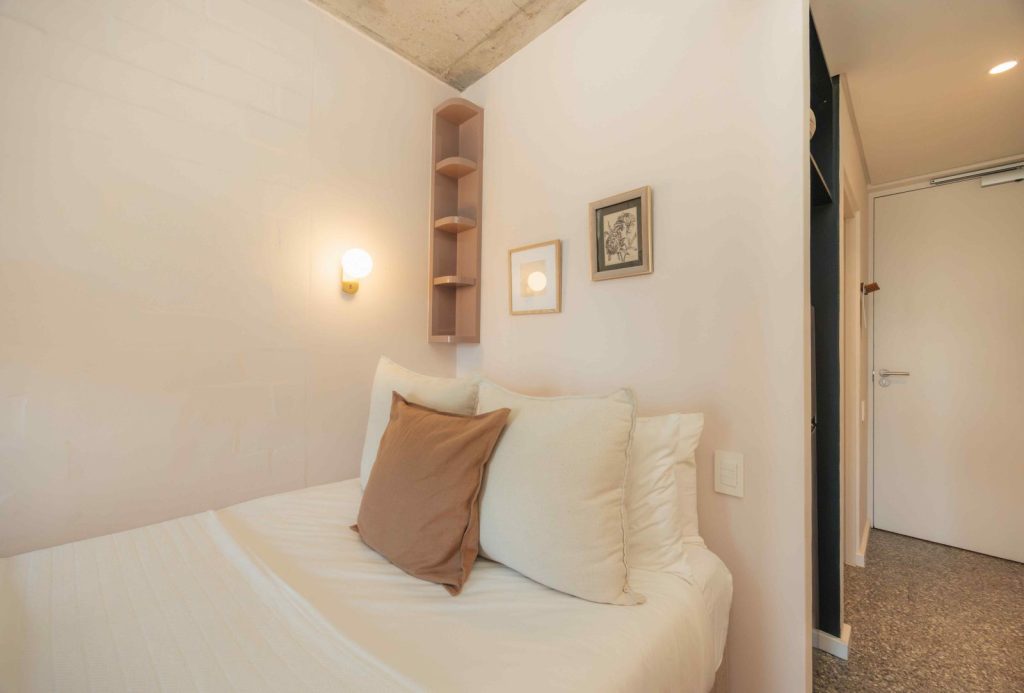 2c7e116e-944a-45a7-9ad3-0a8aea2f5e0c