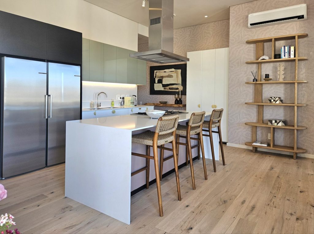 aec96e8a-3b75-4a66-b71d-5207b7066ee3-1